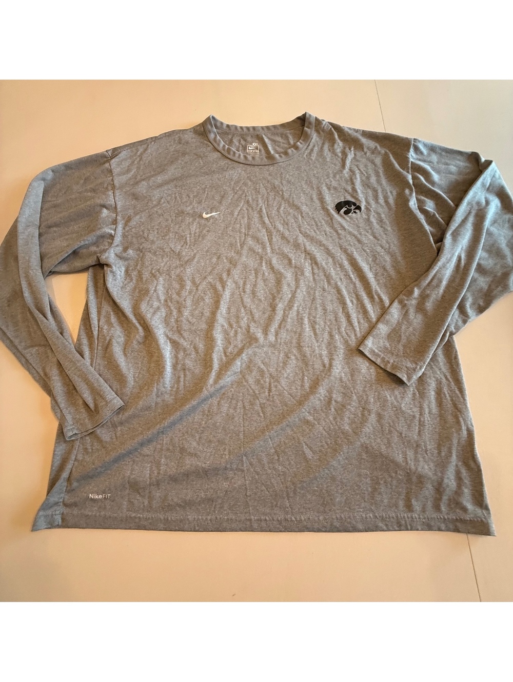 Nike Team Iowa Hawkeyes Gray Long Sleeve Shirt XXL
